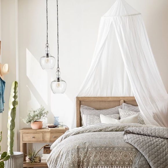 Pottery Barn Other - POTTERY BARN WHITE CURTAIN CANAOPY